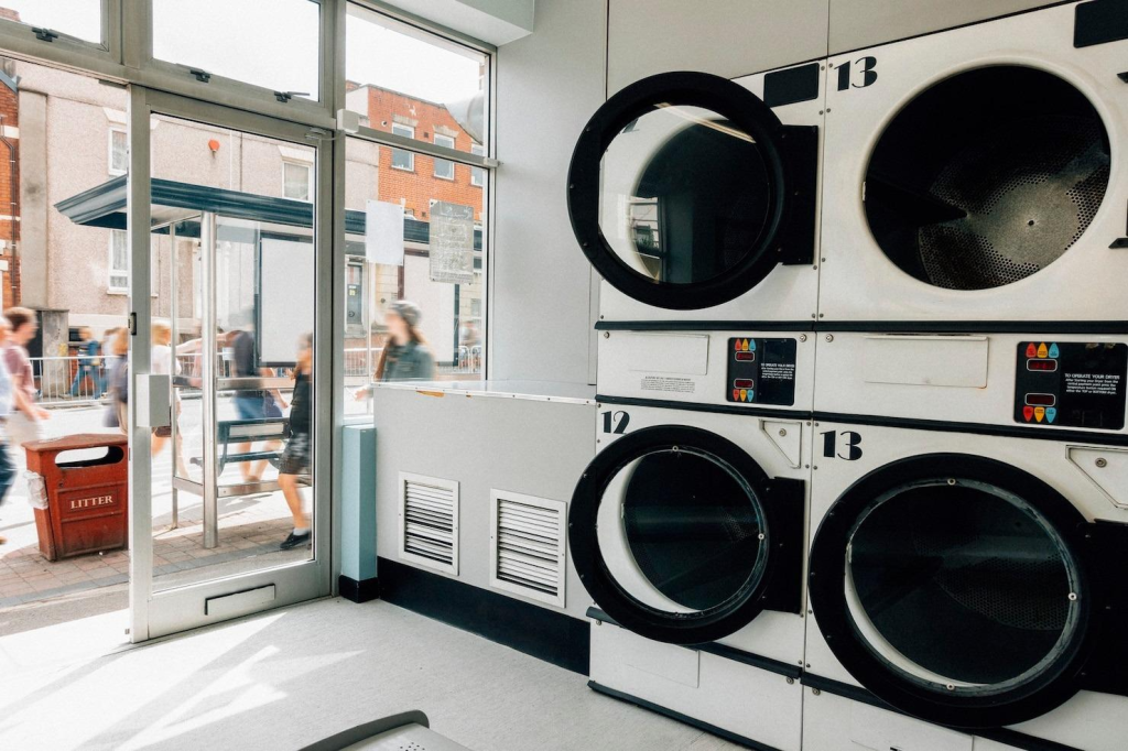 Laundry service process
